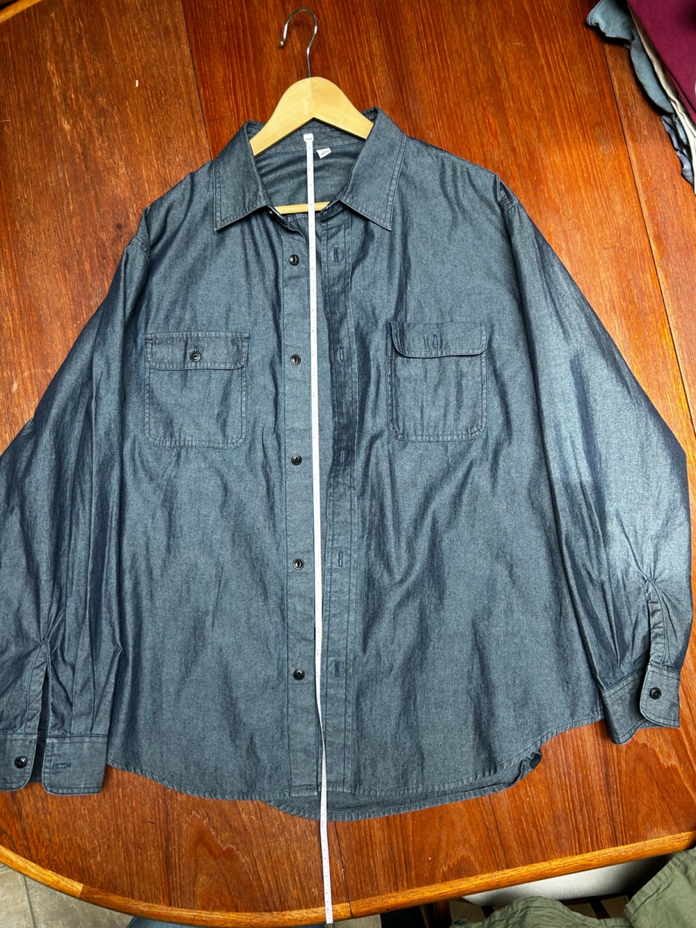 Casual Men's Dark Gray Button-Down Shirt